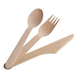 Sæt af træbestik -1 kniv, 1 gaffel, 1 ske og 1 teske
